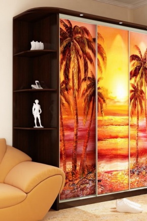 Sliding wardrobe with a picture