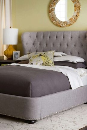 Variétés de lits doubles avec une tête de lit moelleuse