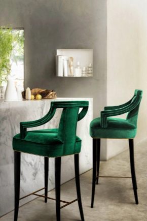 Chairs for the kitchen with armrests - subtleties of choice