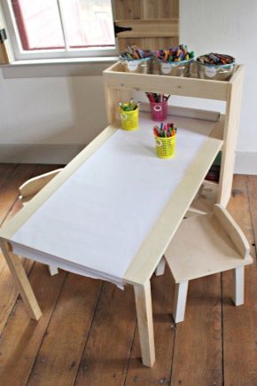 اختيار طاولة أطفال خشبية