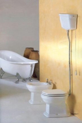 Toalety s vysokou splachovací nádrží: funkce dle výběru