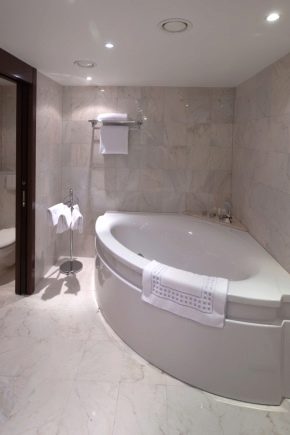 如何选择合适的小角落浴缸？