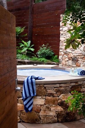 How to choose an outdoor jacuzzi?