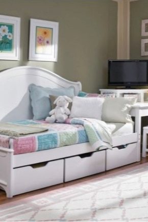 Alegerea unui pat pentru copii cu sertare