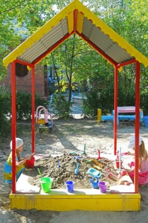 ¿Cómo equipar un parque infantil con medios improvisados?
