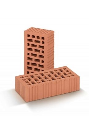 Une brique et demie : qu'est-ce que c'est, types, dimensions et en quoi est-elle différente d'une seule brique ?
