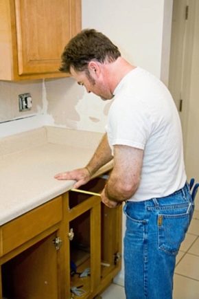 تركيب سطح عمل في المطبخ: الأدوات اللازمة وتسلسل الإجراءات