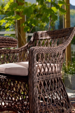 What is artificial rattan and what is made of it?