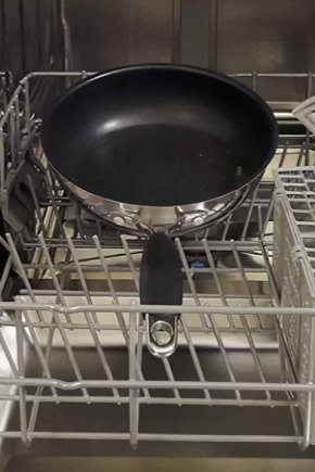 How to wash a frying pan in the dishwasher?