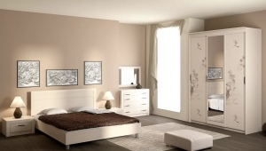 اختيار خزانة ملابس بيضاء في غرفة النوم