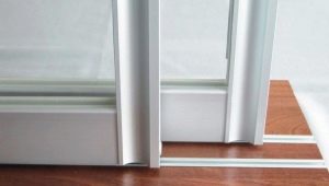 Sliding door rails: tips for choosing