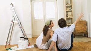 Πώς να βάψετε τους τοίχους σε ένα διαμέρισμα: επισκευάστε το μόνοι σας