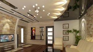 Vlastnosti stropního designu v obývacím pokoji