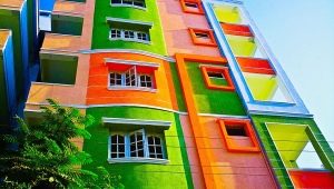 Arten und Feinheiten der Wahl der Fassadenfarbe