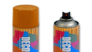 Tipos de barniz en latas de aerosol.