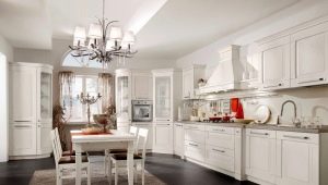 Klasické nápady na design bílé kuchyně