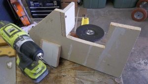 How to make a router from a grinder with your own hands?