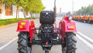 Jak vyrobit příslušenství pro mini-traktor a připevnění k nim vlastníma rukama?