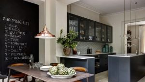 Cafe & Bar Style Kitchen Features & Design Tips