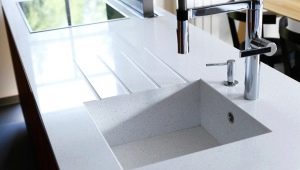 Features of acrylic kitchen countertops