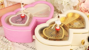 Music boxes with a ballerina: how did they appear and how do they work?