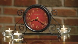 Table clock with alarm: features and types