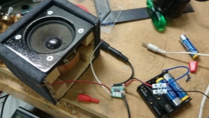 Cum să faci un amplificator de sunet pentru difuzoare cu propriile mâini?