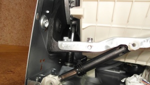 Kenmerken en vervanging van de schokdemper van de Bosch-wasmachine
