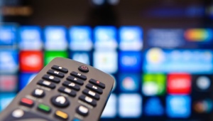 Der Fernseher schaltet sich sofort ein und aus: Ursachen und deren Beseitigung