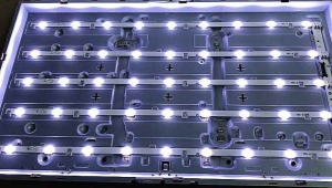 Wie wird die Reparatur und der Austausch der LED-Hintergrundbeleuchtung bei Samsung-Fernsehern durchgeführt?