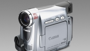 Recenze videokamer Canon