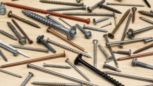 Choosing universal screws