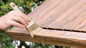 ¿Cómo tratar la madera contra la putrefacción y la humedad?