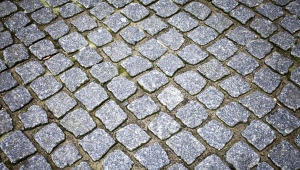 Wat zijn granieten straatstenen en waar worden ze gebruikt?