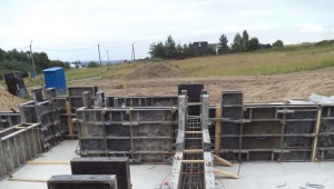 Foundation for a house made of expanded clay concrete blocks