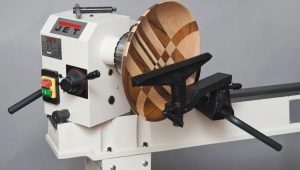 Lathes for wood