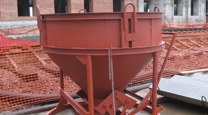 Concrete bucket