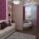 Design av et soverom-stue med et areal på 18 kvm. m