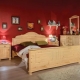 Masif ahşap yatak odası mobilyaları