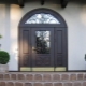 How to choose the right entrance metal doors?