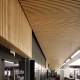 Plafonds à crémaillère en design d'intérieur
