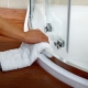 Jak vyčistit sprchovou kabinu od vodního kamene doma?