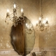 Lampen boven de spiegel in de badkamer: selectiecriteria en ontwerpideeën