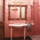 Carrelage rose pour la salle de bain: types et nuances de choix