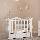 Choosing a baby bed with a pendulum