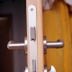How to insert a lock into a wooden door?