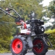 Diesel walk-behind traktorer: fordele og ulemper, betjeningsfunktioner