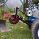 Hvordan laver man vedhæftede filer til en walk-behind traktor med egne hænder?