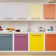 室内设计中的彩色厨房