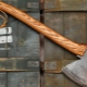 How to put an ax on a hatchet?